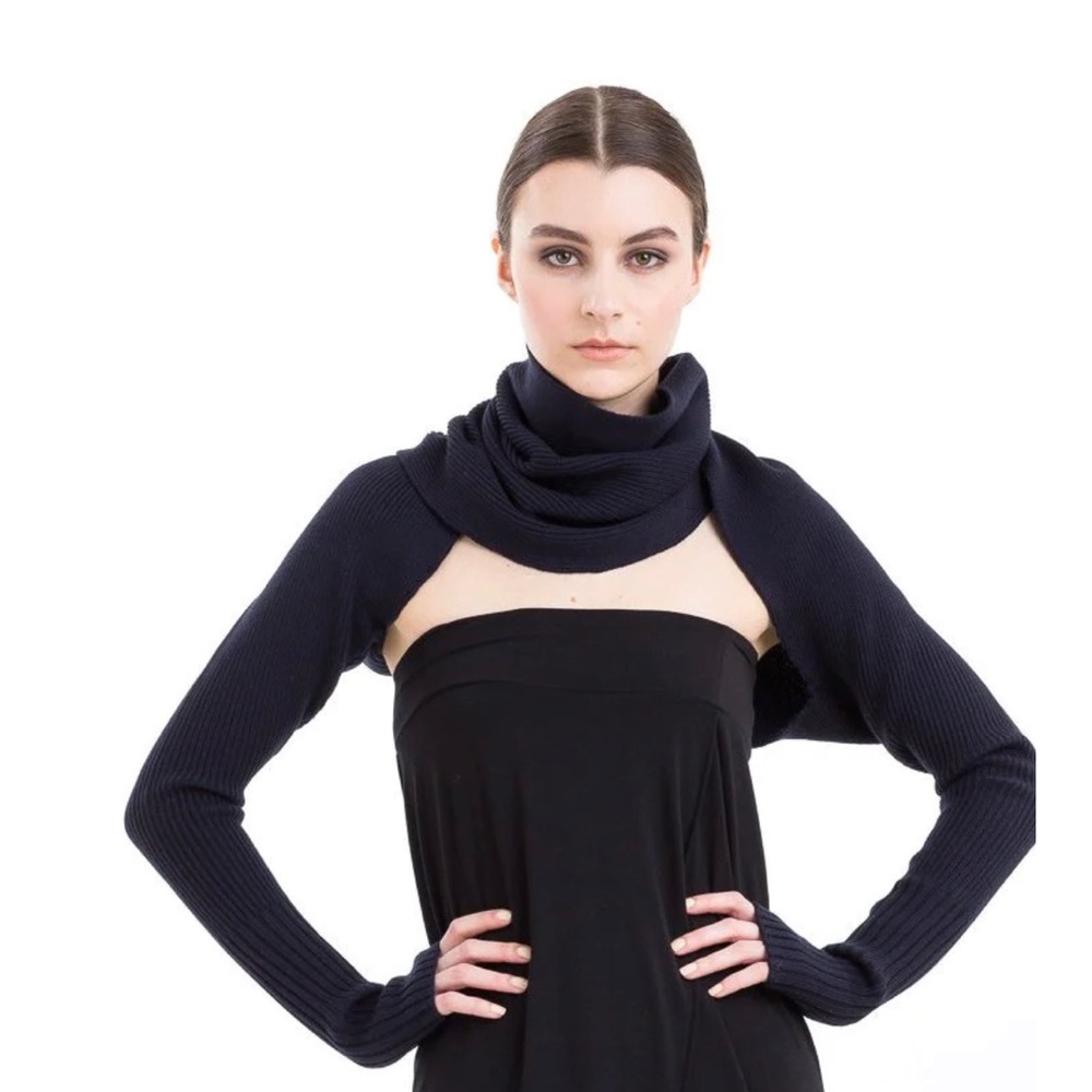 COPY - COPY - Fine merino wool sleeve shrug with thumb holes